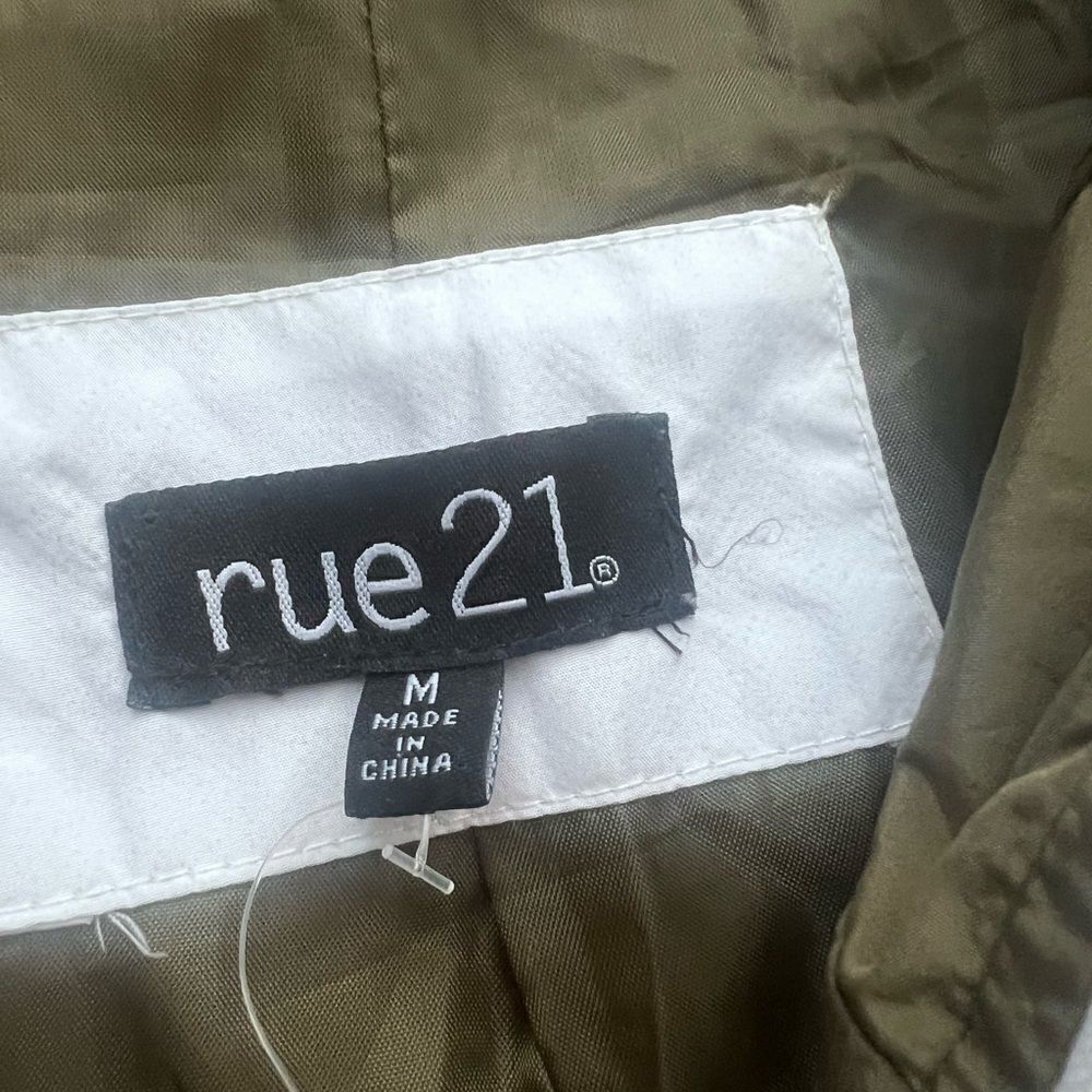 rue21 Cropped Windbreaker size M - Picture 5 of 5